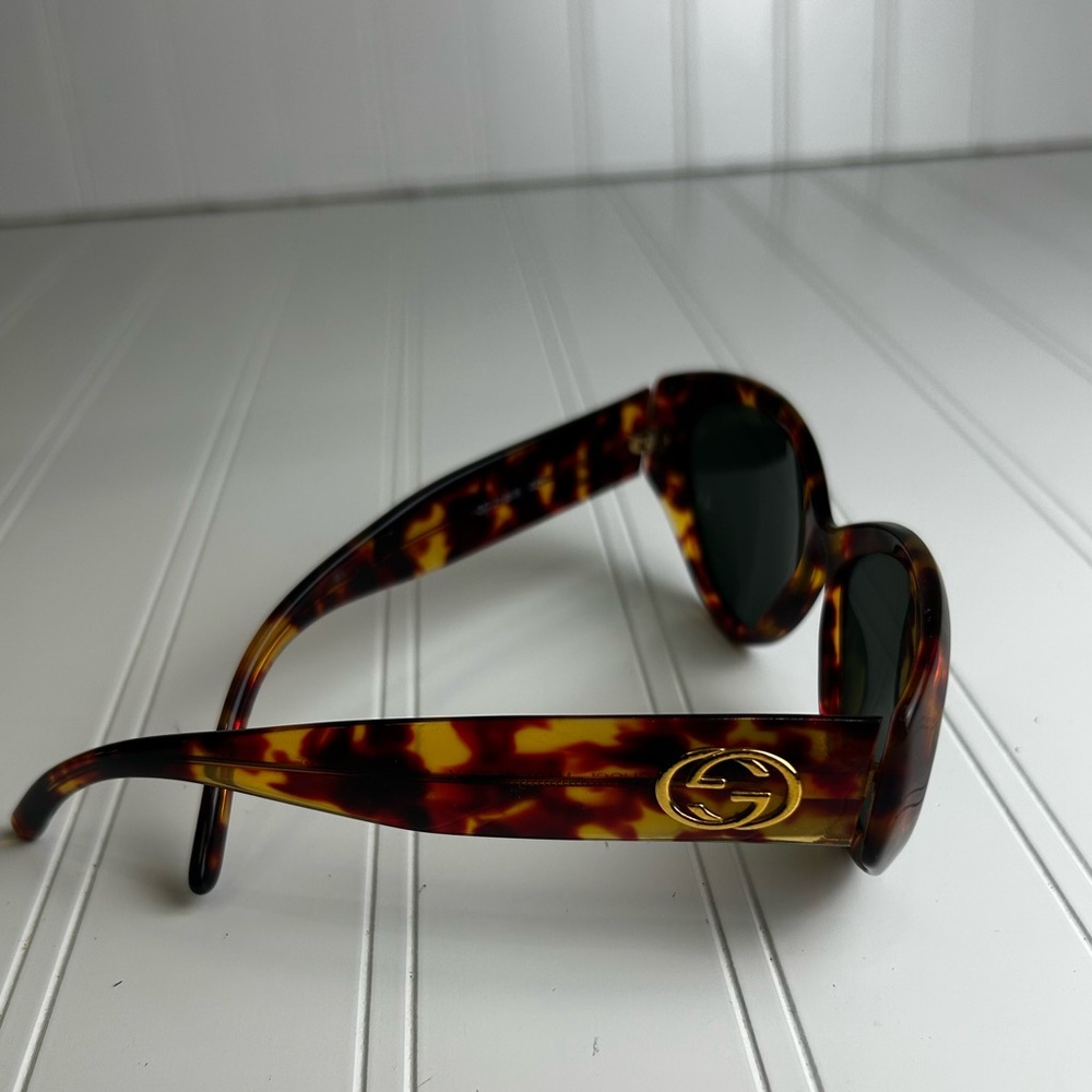 Gucci Women’s Leopard Tortoise Double G Wrap Sunglasses - Picture 11 of 15